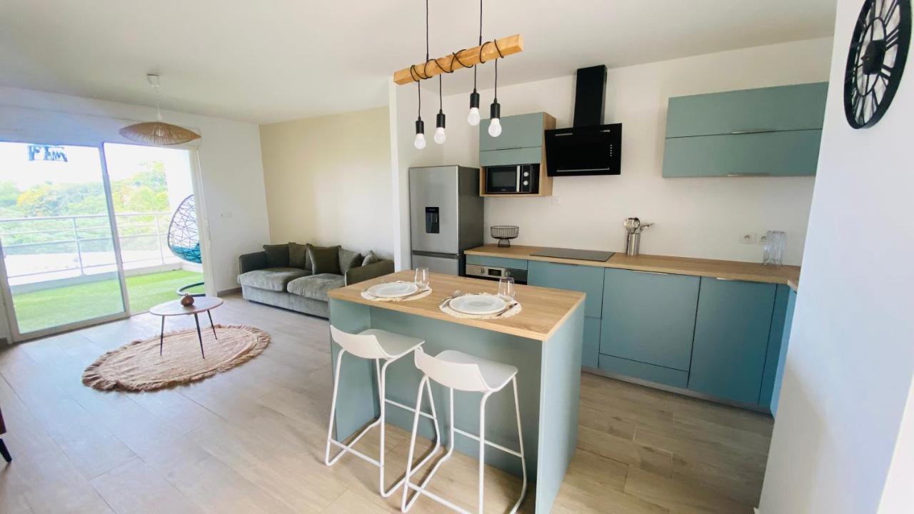 Appartement Ocean View Le Robert Exteriör bild